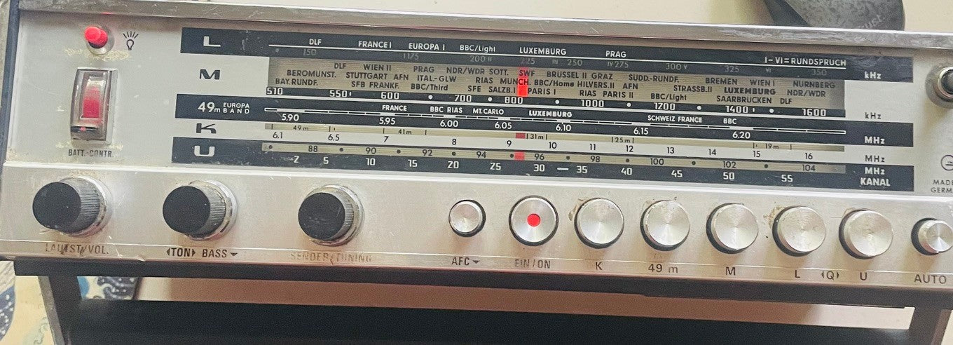 Radio Vintage Grundig Elite Boy Automatic – Anni '60/'70