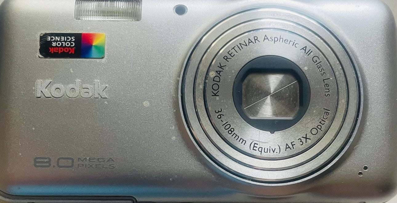Fotocamera Digitale Compatta Kodak EasyShare V803 8.0 MP Vintage Y2K + Custodia