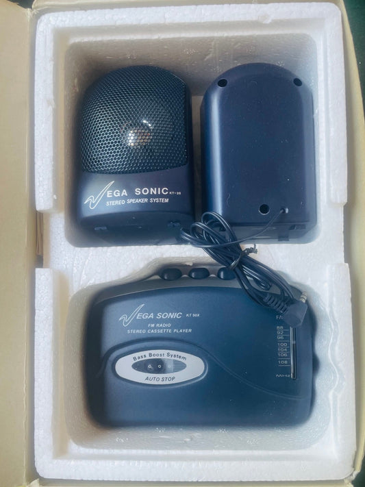 Walkman Vega Sonic KT 90X con Casse Esterne KT-20 - Boxato Originale Vintage Ann