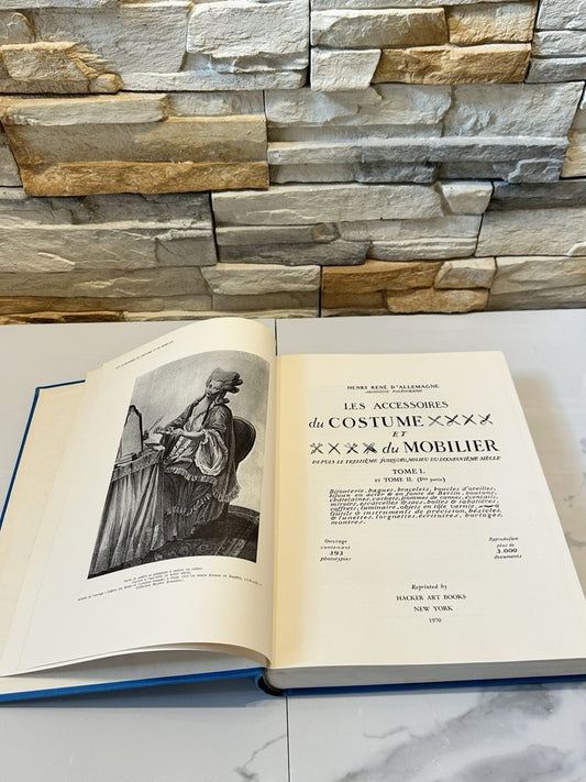 LES DU ACCESSOIRES DU COSTUME DU MOBILIER