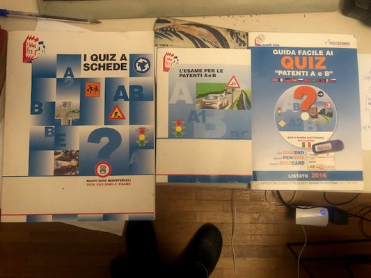 I quiz a schede. Nuovi quiz ministeriali,L'ESAME PER LE PATENTI AE B,GUIDA FACILE AI QUIZ
